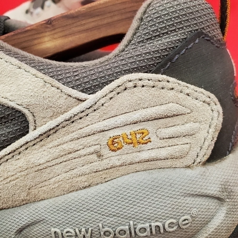 New Balance Country Trail Walkers 642 Men's 7.5 D Shoes Tan Brown Suede